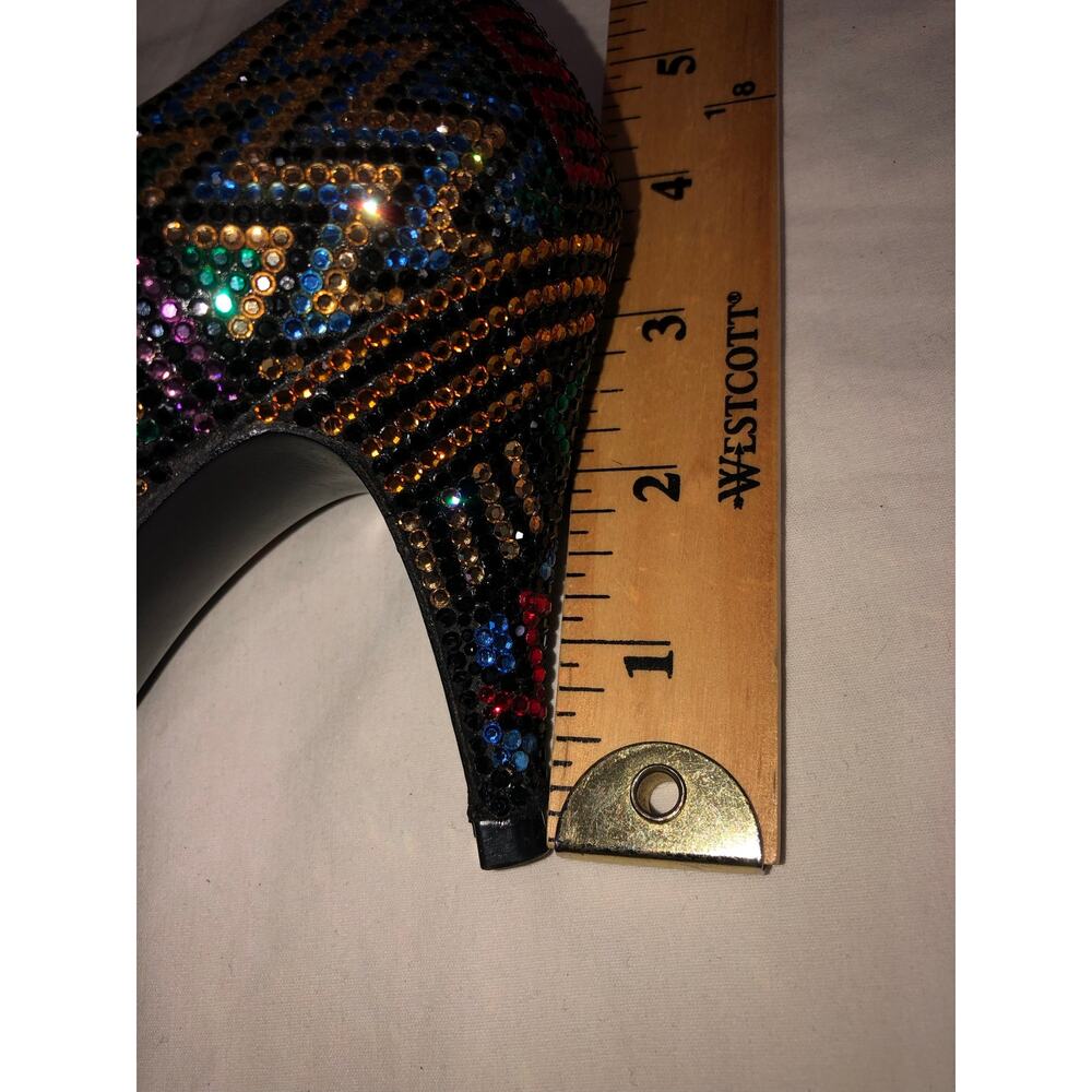 Vintage Stuart Weitzman Vinnie Rhinestone Aztec Geometric Pumps Black Size 5.5 - Picture 12 of 15